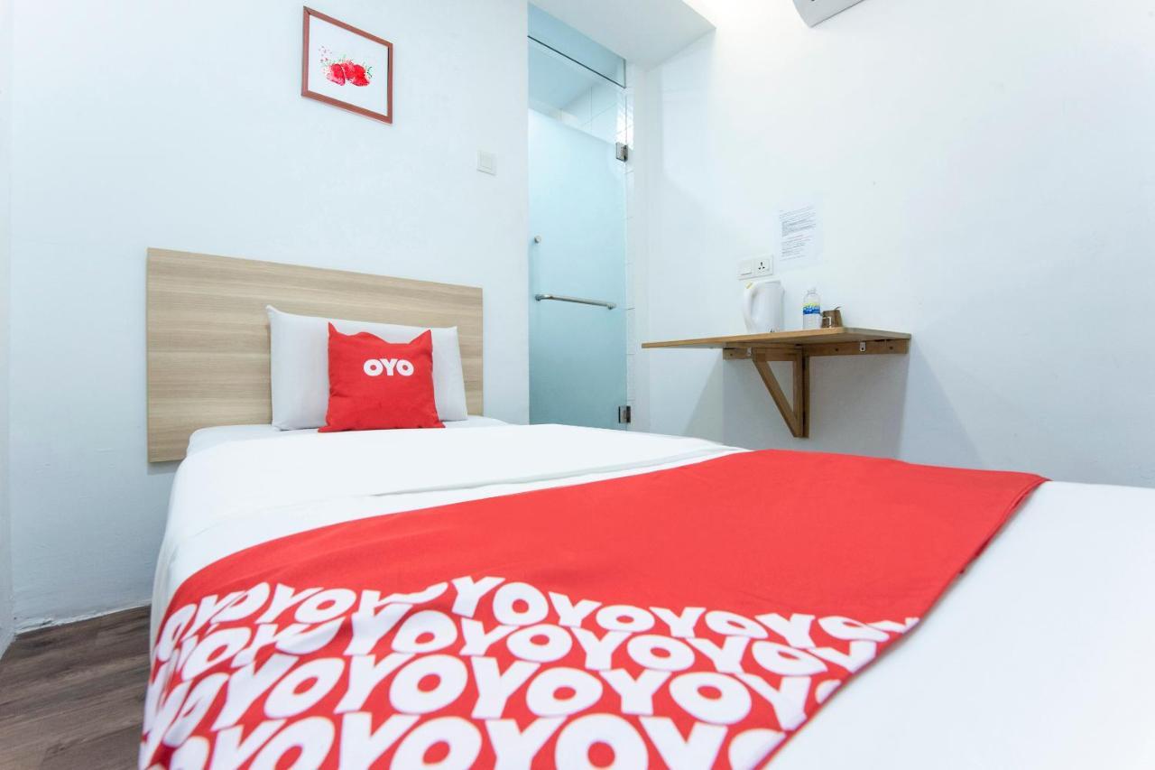 Oyo 90403 North City Hotel Джохор-Бару Екстер'єр фото