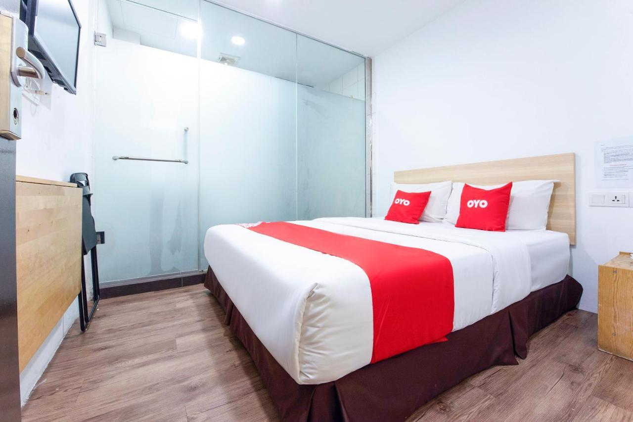 Oyo 90403 North City Hotel Джохор-Бару Екстер'єр фото